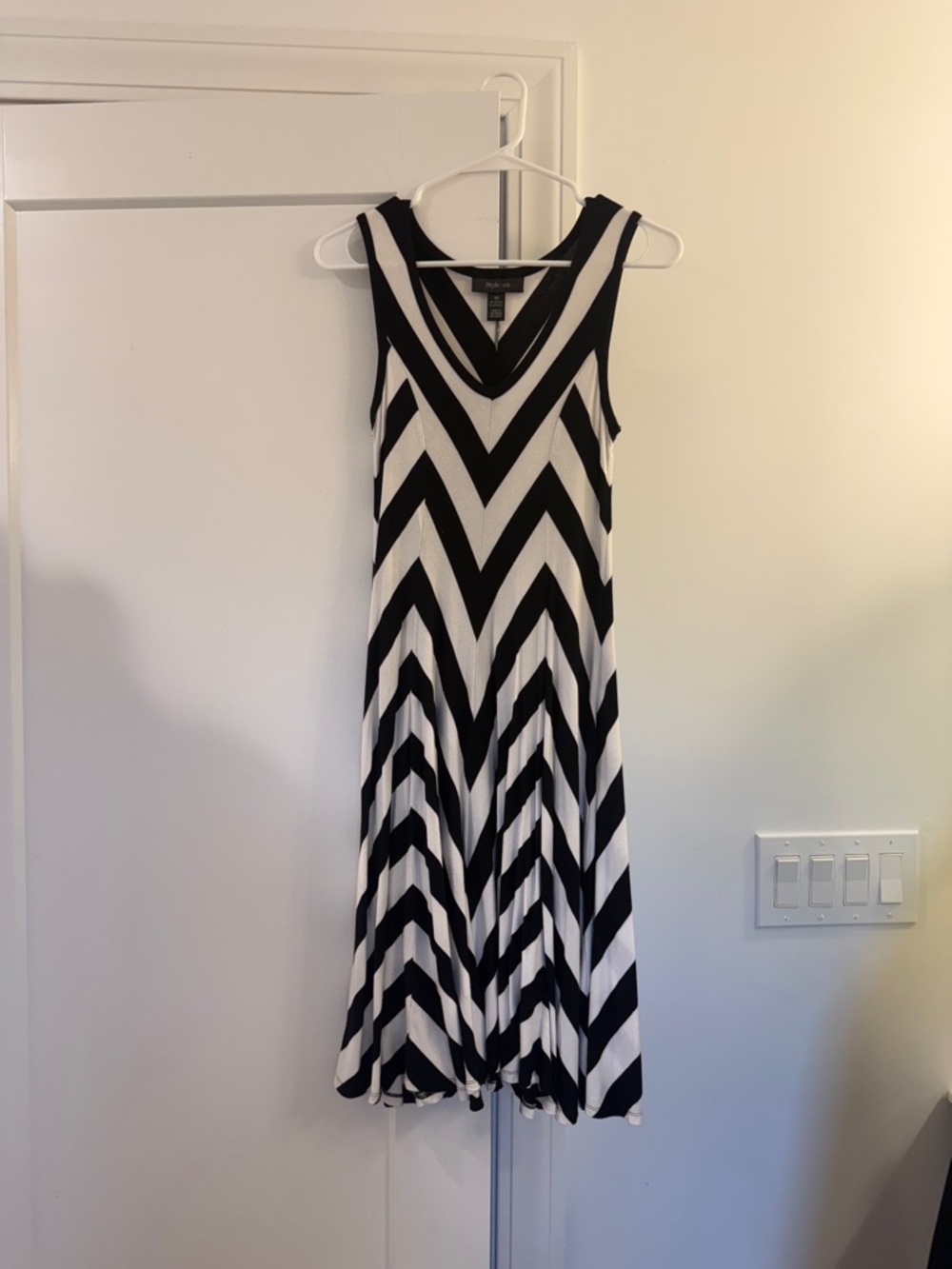 Style & Co. Black and White Chevron Midi Dress